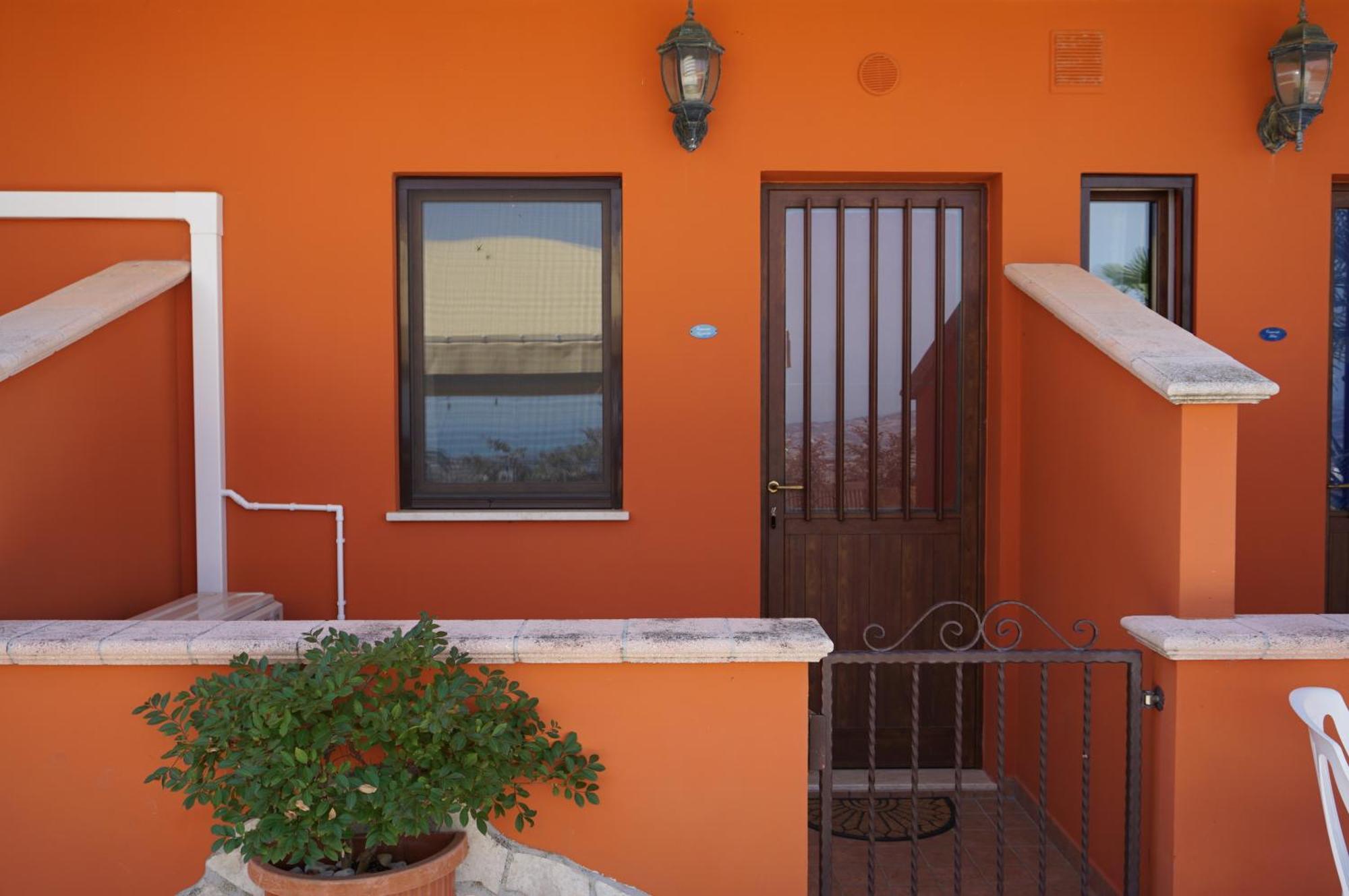 La Terrazza Motta Bed and Breakfast Atri Exteriör bild